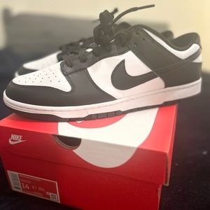 Nike Dunk “Panda”